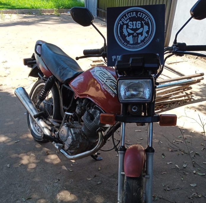 Motocicleta furtada em frente ao Estabelecimento Penal Semiaberto de Aquidauana é recuperada  pela Polícia Civil