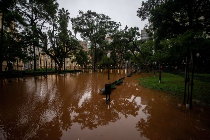 Guaíba chega a menos de 5 metros pela primeira vez após cheia histórica