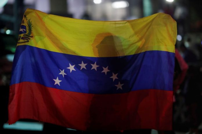 Venezuela fecha fronteiras antes das eleições presidenciais de domingo